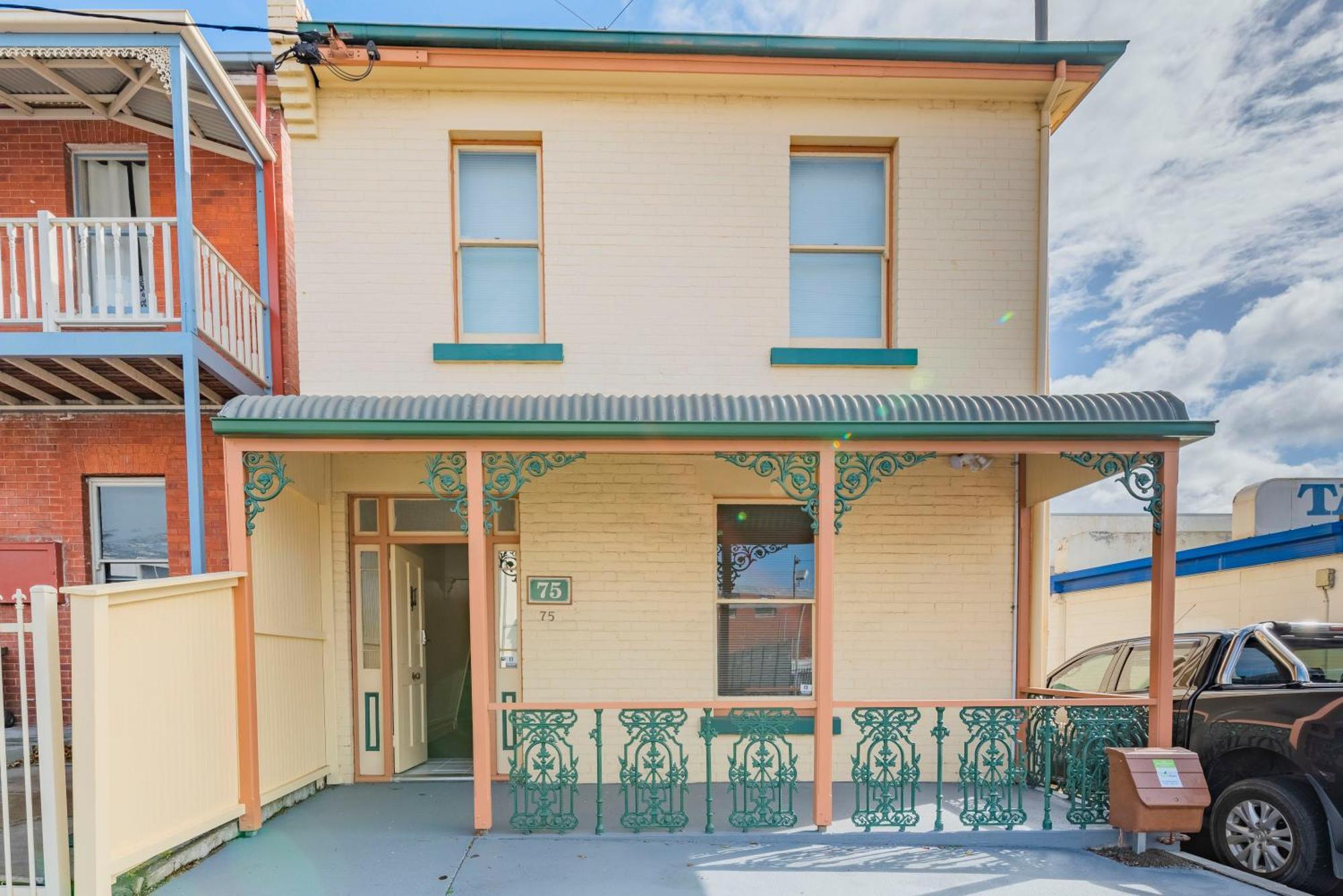 4 Bedroom House - Hobart Cbd - Free Parking - Free Wifi 外观 照片